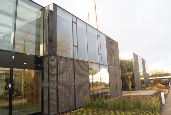 aanzicht buitengevel, directievoering, bouwkundig toezicht, kantoren.